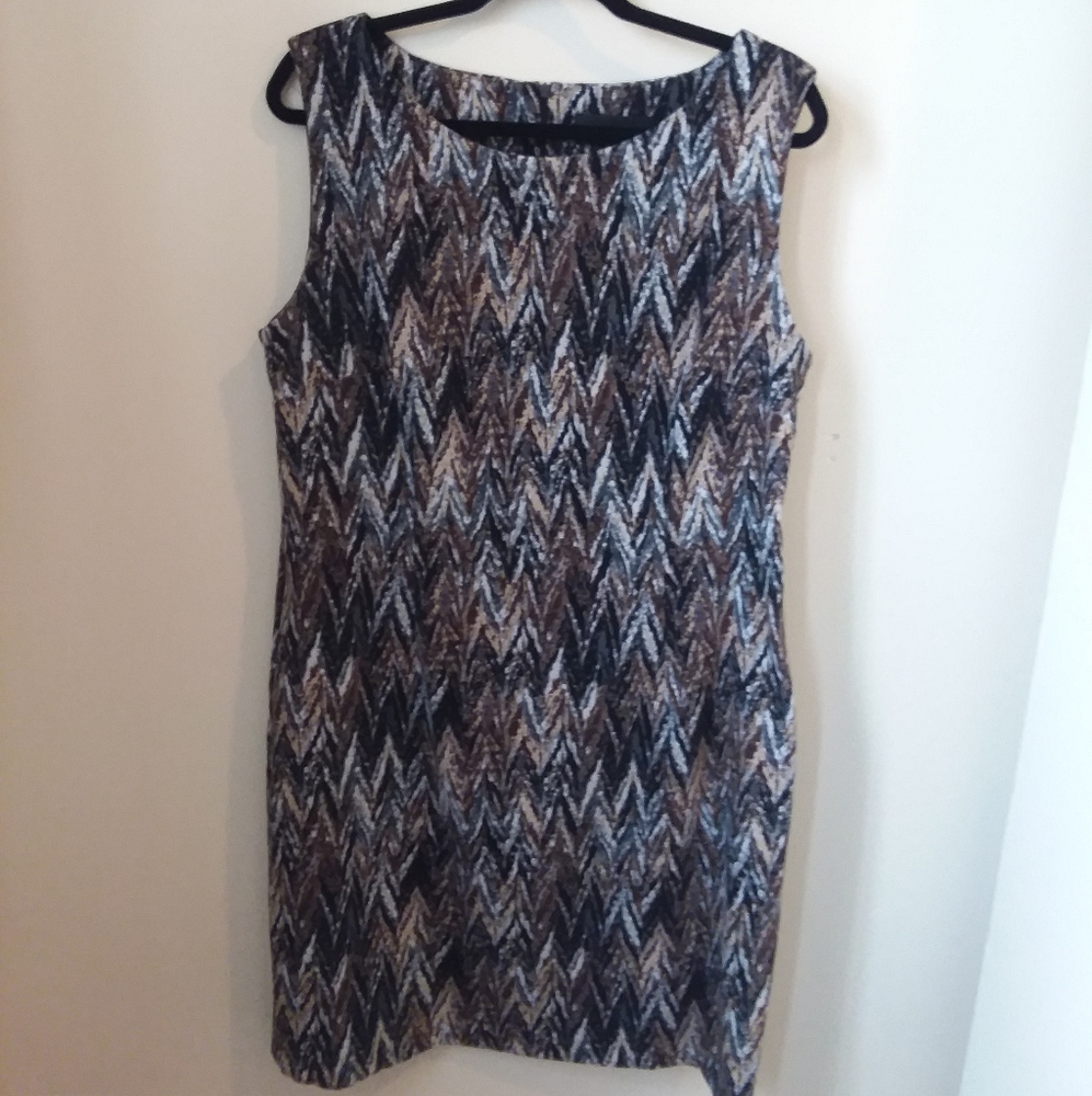 Pattern dress